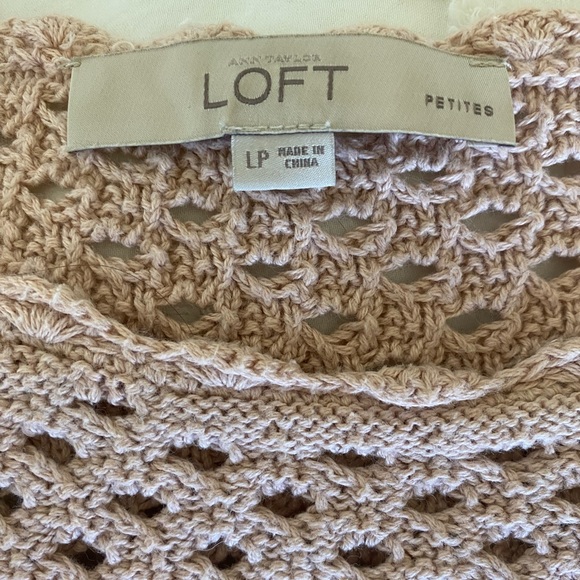 Loft pink crochet sweater - Picture 2 of 2